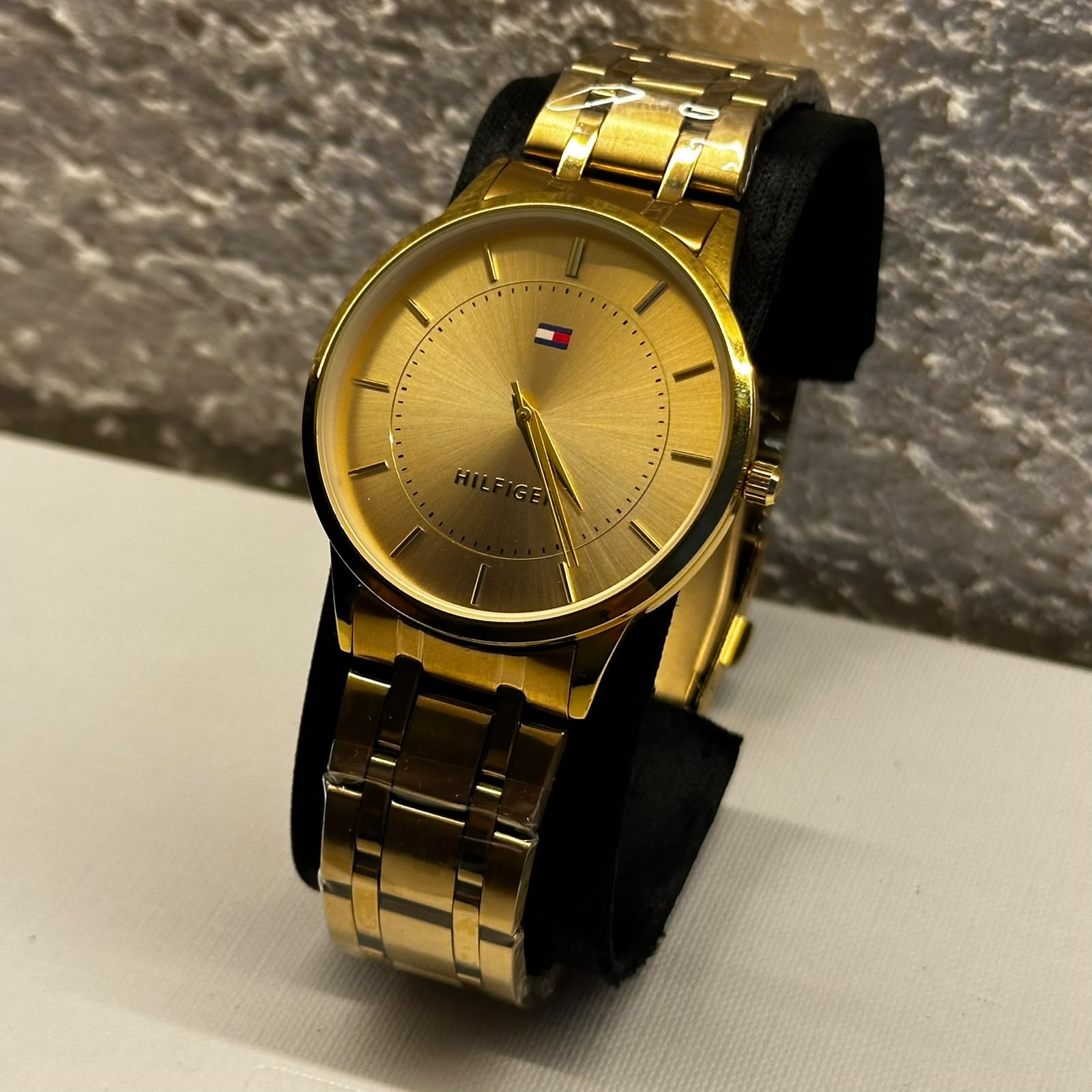 TOMMY HILFIGER GOLD