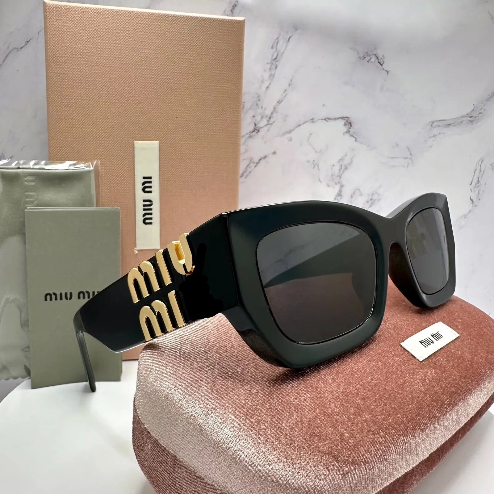 M1U M1U 09WS BLACK