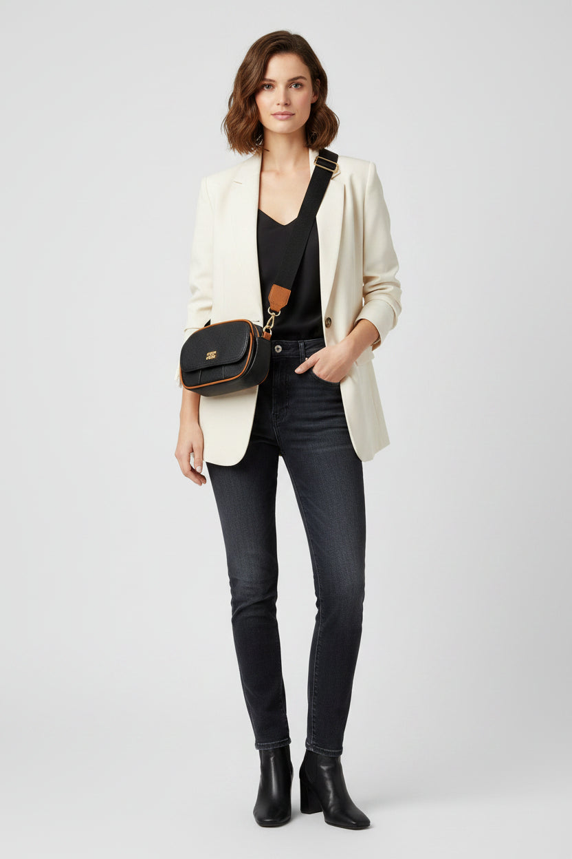 MIU MIU BANDOLERA / BLACK