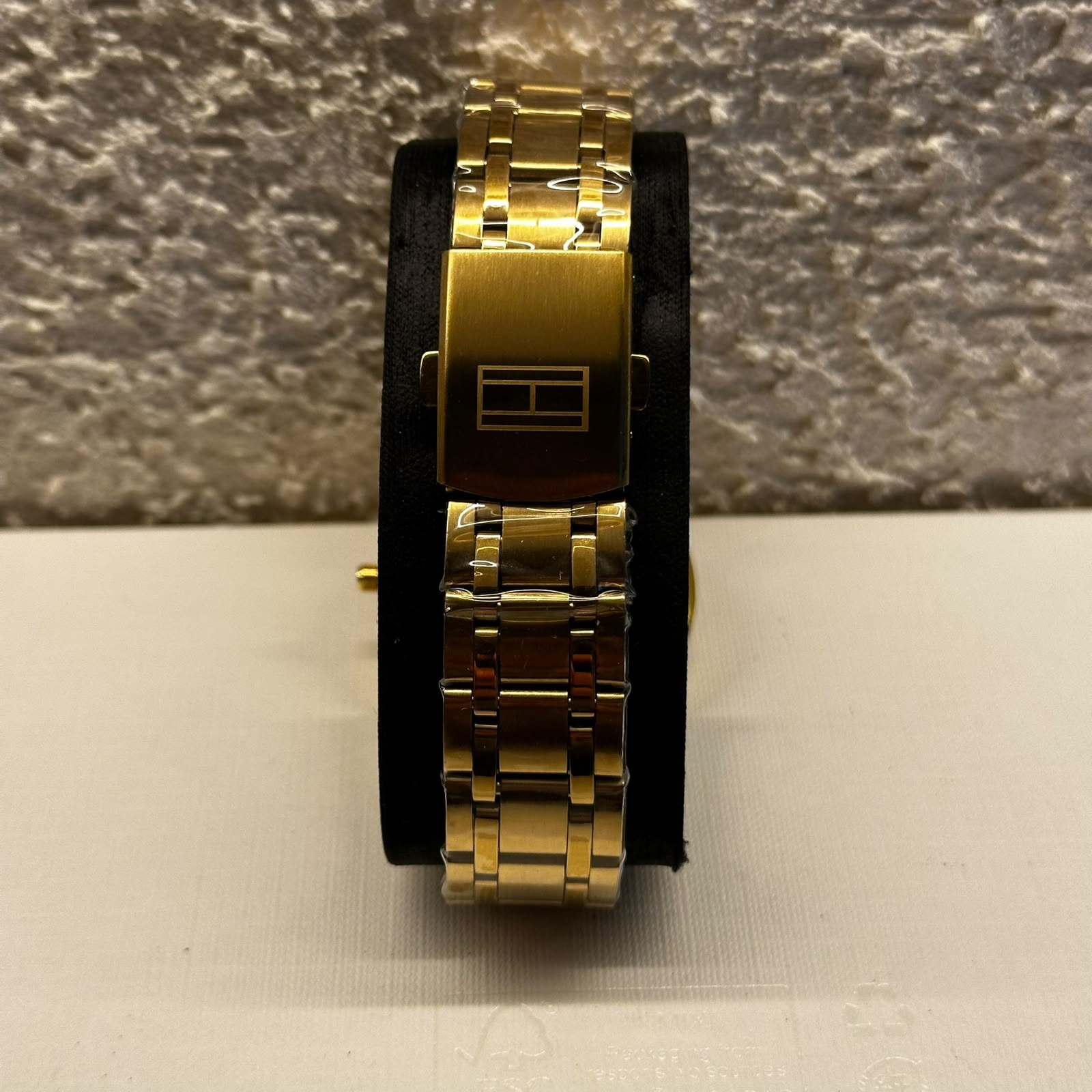 TOMMY HILFIGER GOLD