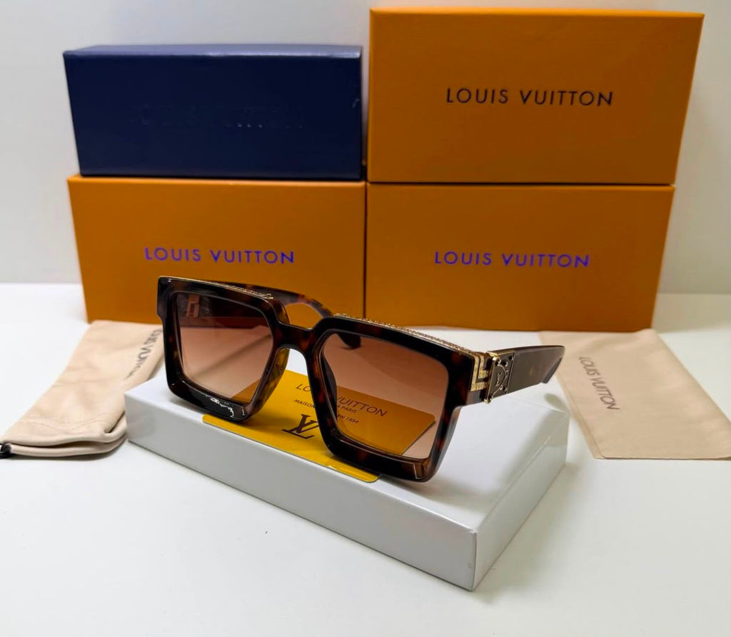 LV MILLONAIRE CAREY