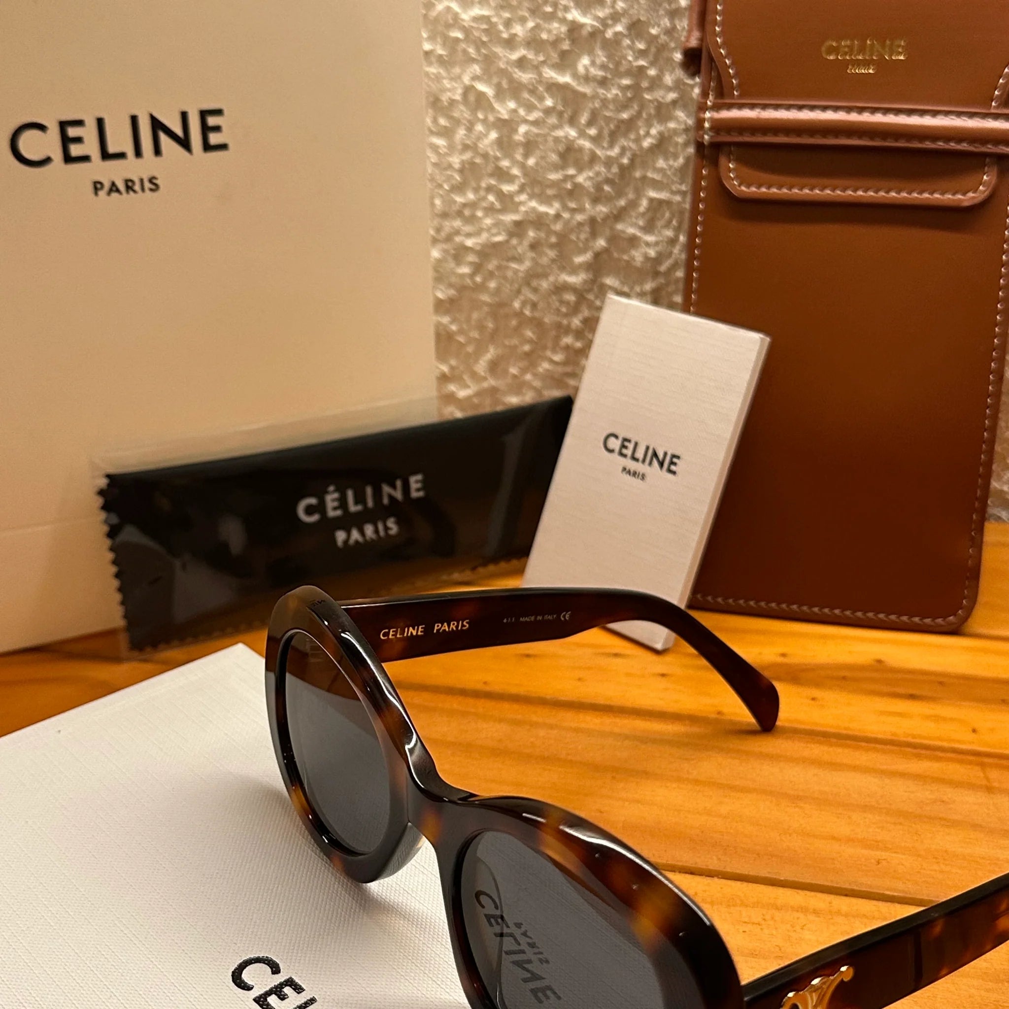 CELINE TRIOMPHE ACETATO CAREY