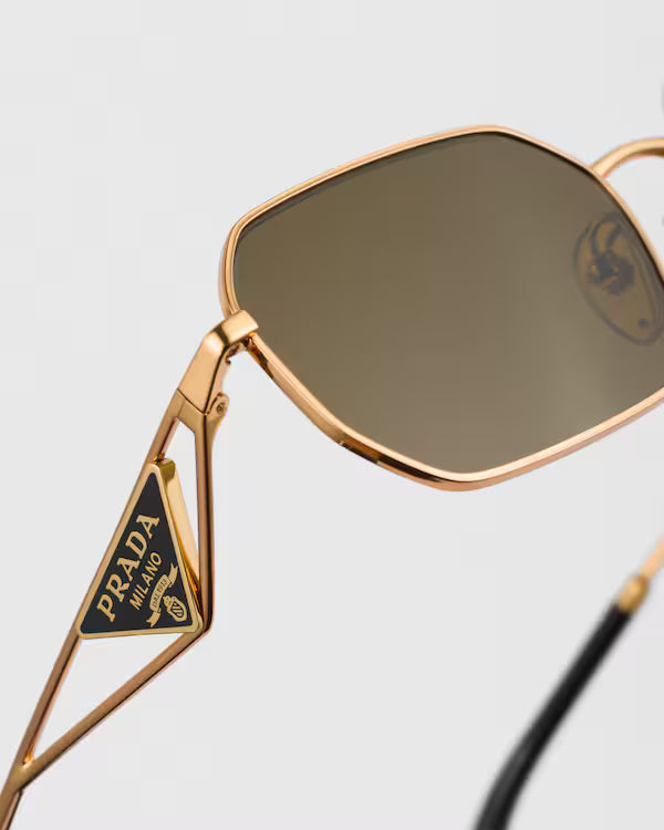 LV MILLONAIRE