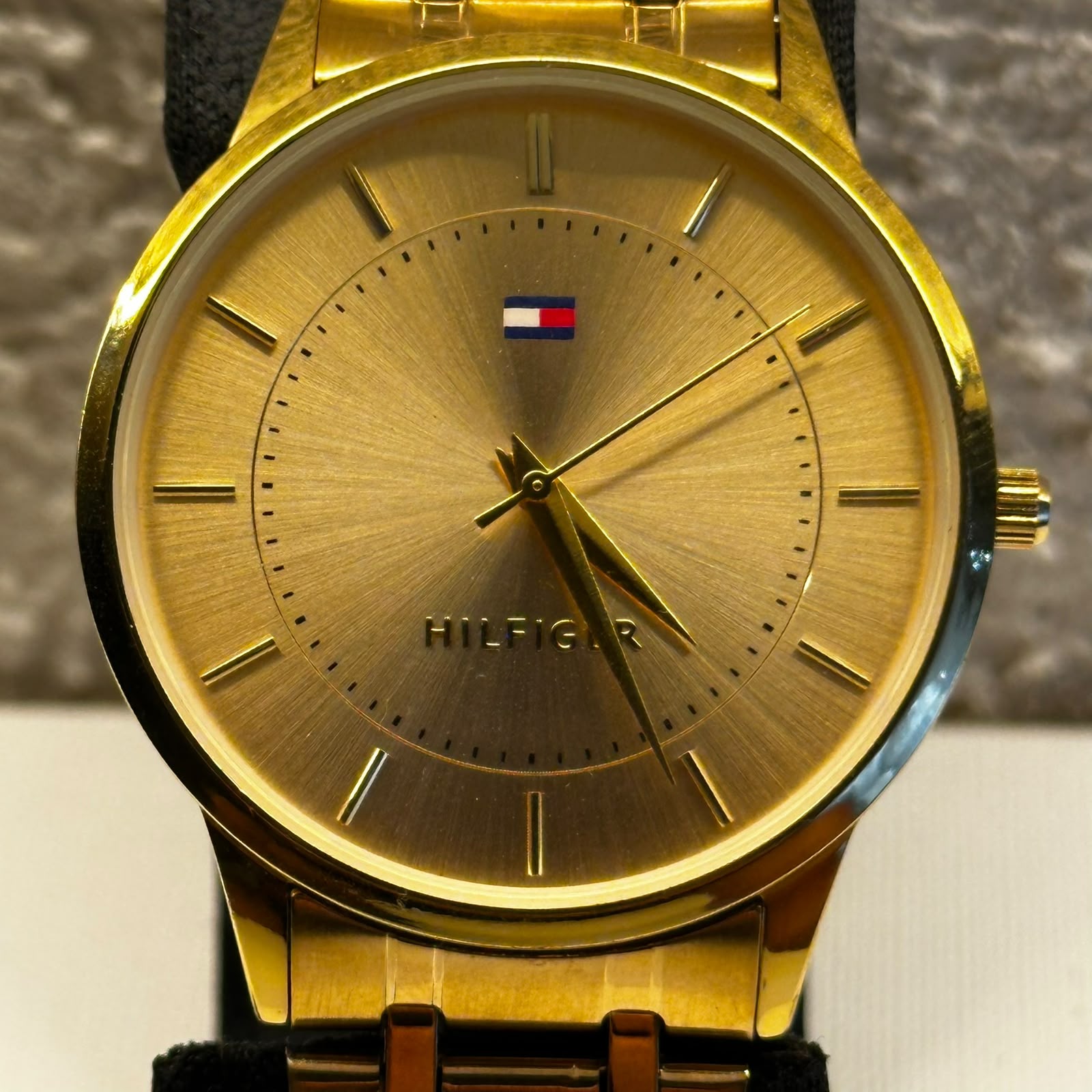 TOMMY HILFIGER GOLD