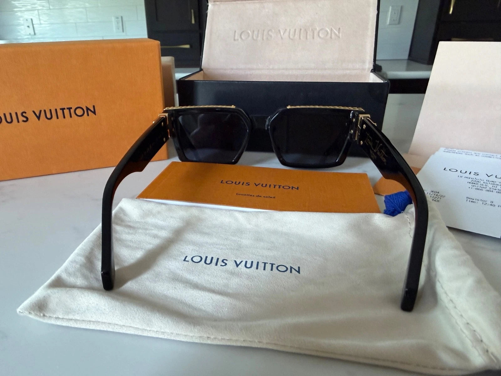 LV MILLONAIRE